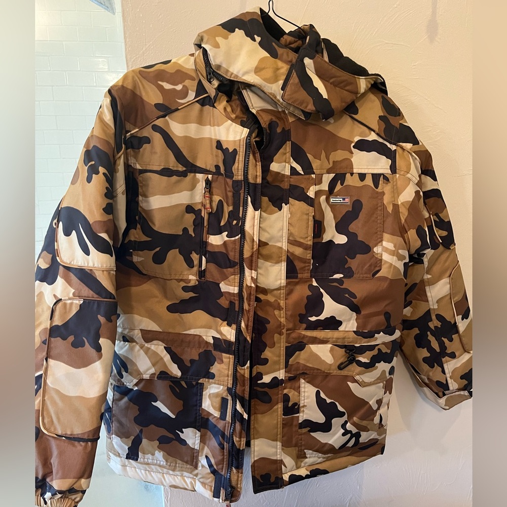 London Fog Men’s Camo Jacket XL